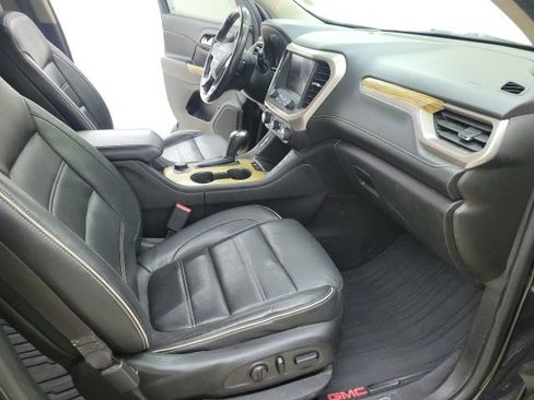 Used 2017 GMC Acadia Denali w/ Technology Package FWD image 11