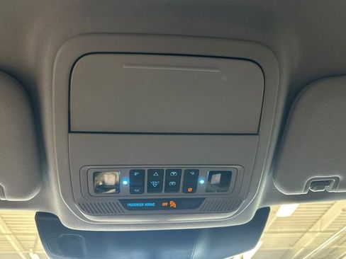 Used 2023 Ford Explorer XLT w/ Equipment Group 202A AWD/4WD image 40
