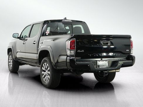 Used 2022 Toyota Tacoma Limited AWD/4WD image 3