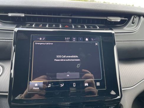 Used 2024 Jeep Grand Cherokee Altitude image 22