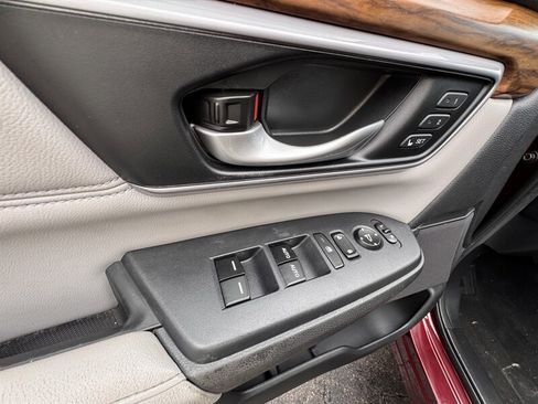 Used 2017 Honda CR-V Touring image 17