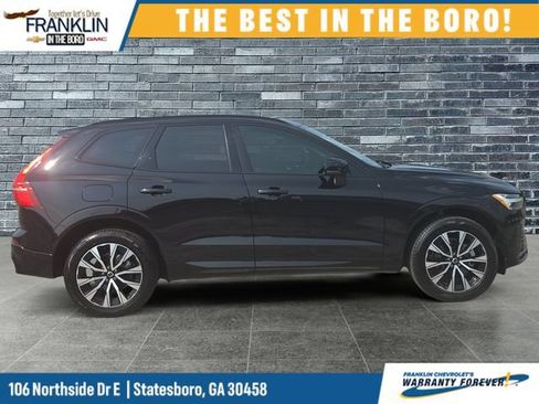 Used 2025 Volvo XC60 B5 Plus AWD/4WD image 7