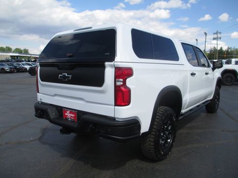 Used 2024 Chevrolet Silverado 1500 ZR2 w/ ZR2 Bison Edition AWD/4WD image 5