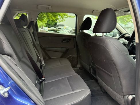 Used 2023 Nissan Rogue S AWD/4WD image 29