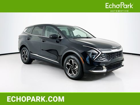 Used 2025 Kia Sportage LX AWD/4WD image 1