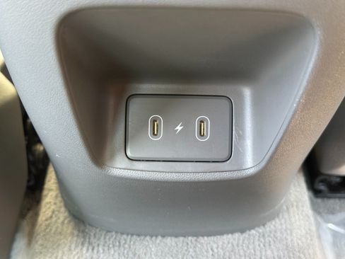 Used 2024 Hyundai Elantra Blue FWD image 31