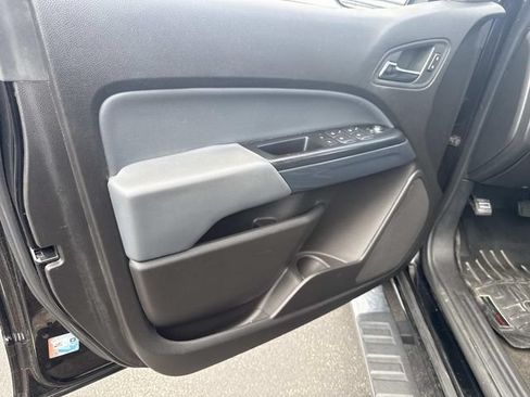 Used 2016 Chevrolet Colorado Z71 AWD/4WD image 25