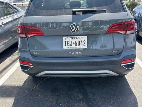 Used 2024 Volkswagen Taos SEL AWD/4WD image 4