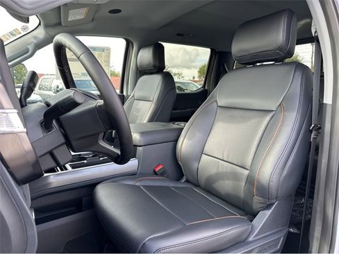 New 2025 Ford F350 Lariat w/ Lariat Ultimate Package image 12