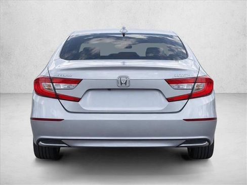 Used 2018 Honda Accord LX image 6
