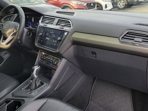 Certified 2024 Volkswagen Tiguan SE R-Line image 37