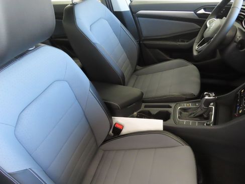 New 2026 Volkswagen Jetta SE FWD image 27
