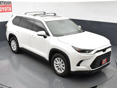 Used 2025 Toyota Grand Highlander AWD Hybrid image 26