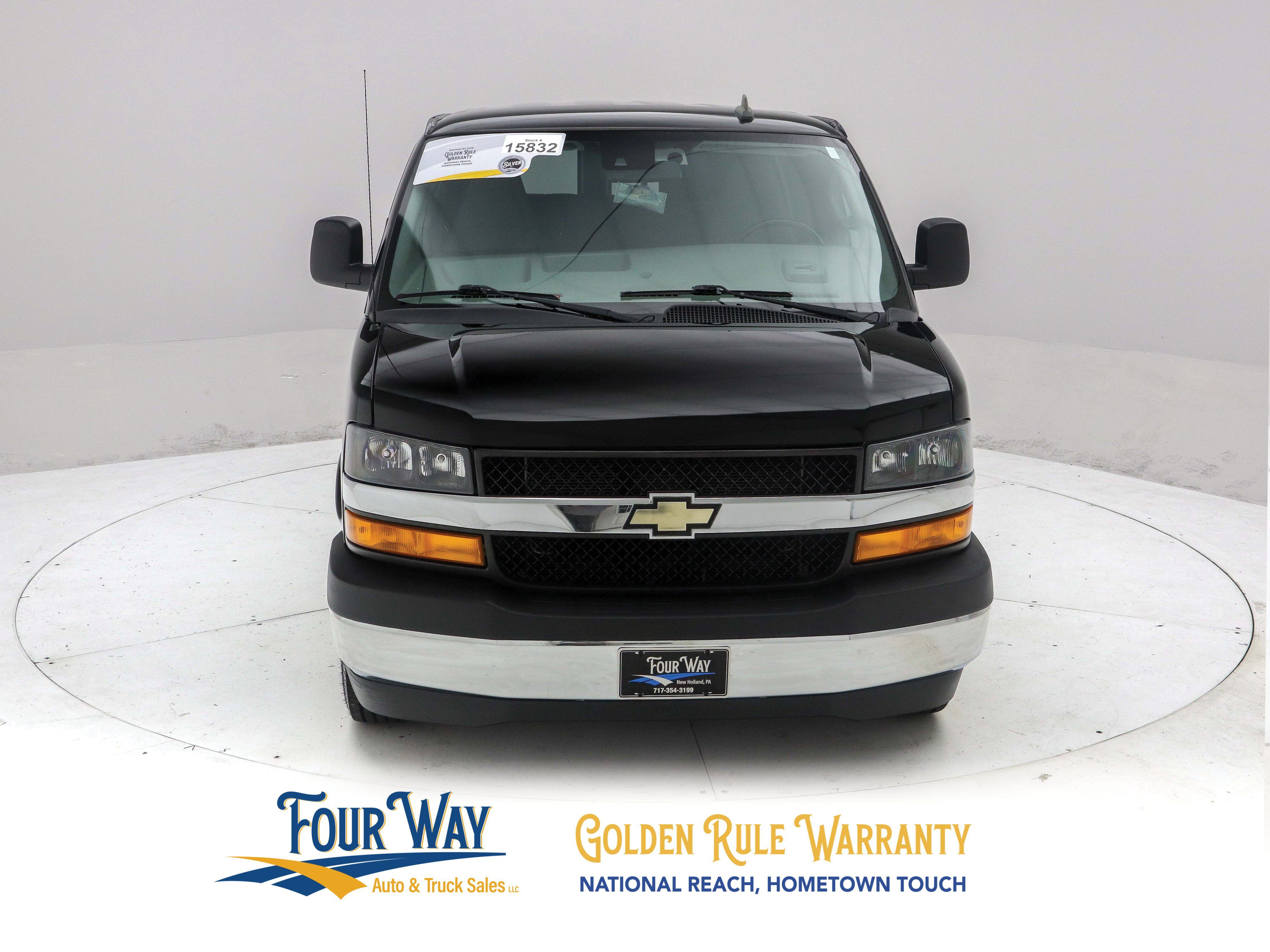 Used 2019 Chevrolet Express 3500 LT w/ LT Preferred Equipment Group RWD image 9