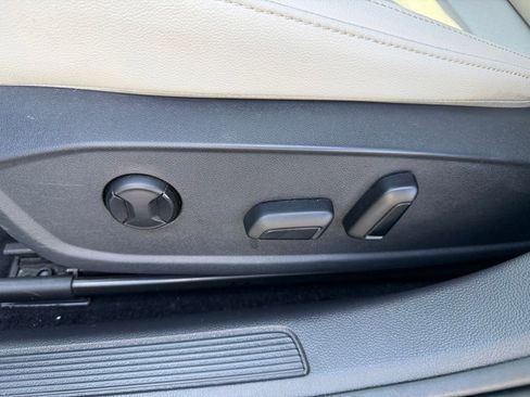 Used 2022 Volkswagen Jetta SE image 16