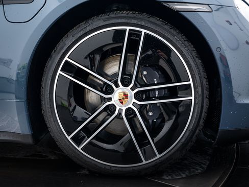 Certified 2026 Porsche Taycan AWD/4WD image 11
