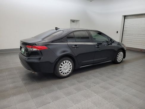 Used 2022 Toyota Corolla LE w/ Carpet Mat Package (TMS) FWD image 10