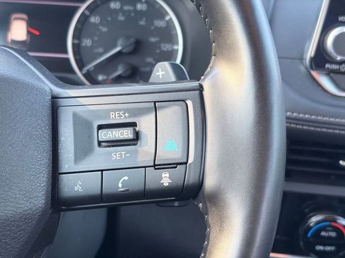 Used 2021 Nissan Rogue SV FWD image 30
