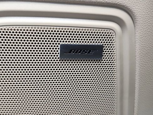 New 2026 Porsche Macan AWD/4WD image 20