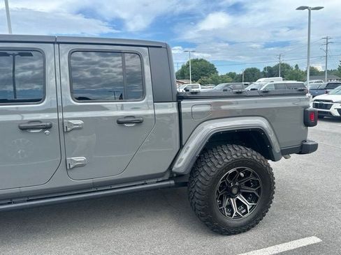 Used 2023 Jeep Gladiator Sport AWD/4WD image 7