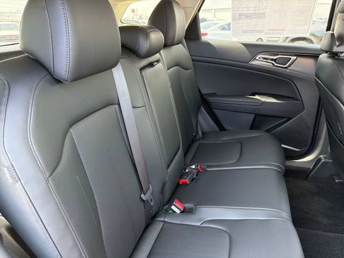 New 2026 Kia Sportage EX w/ EX Panorama Roof Package FWD image 24