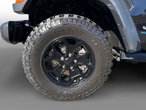 Used 2023 Jeep Wrangler Unlimited image 9