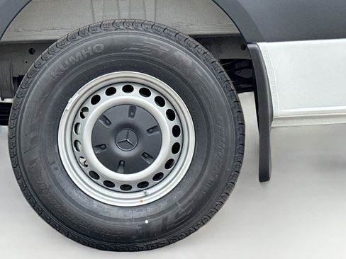 New 2025 Mercedes-Benz Sprinter 2500 image 26