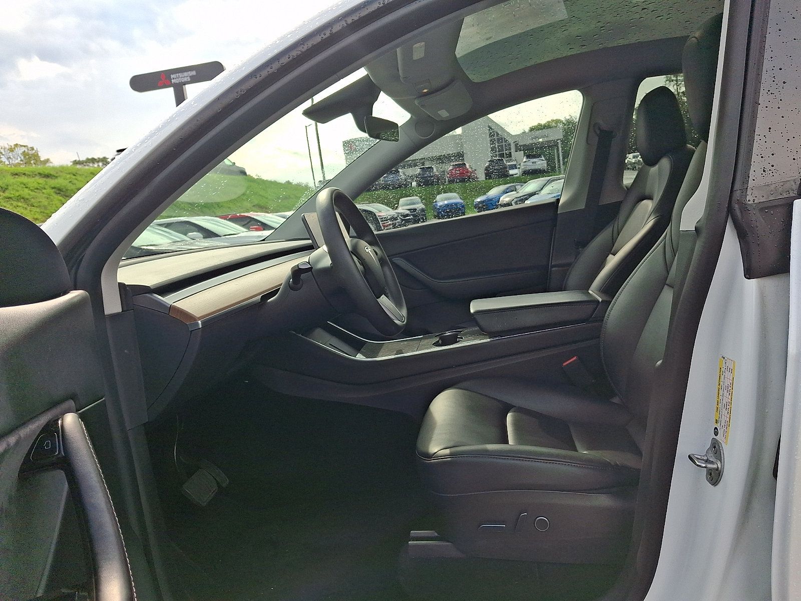 Used 2021 Tesla Model Y Long Range AWD/4WD image 13
