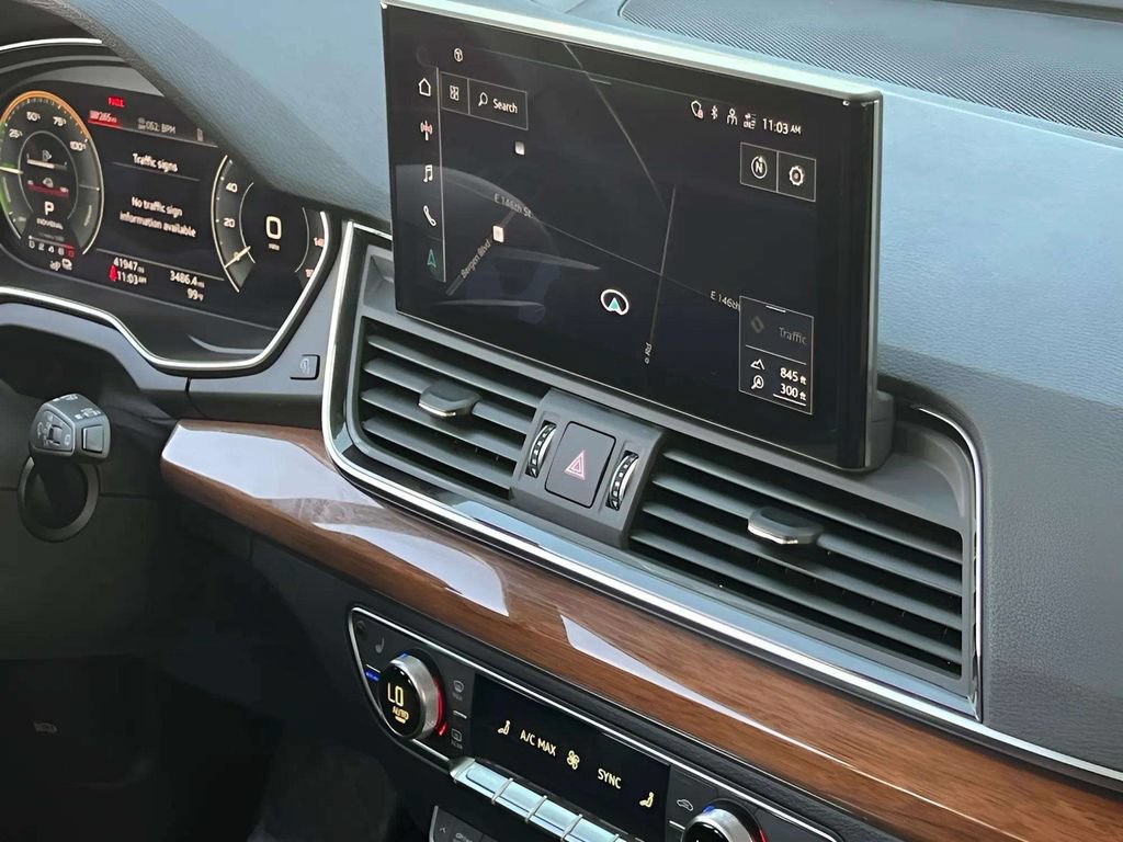 Used 2021 Audi Q5 e Prestige w/ Prestige Package AWD/4WD image 35