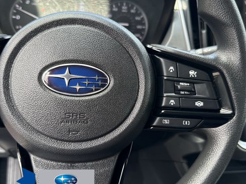 Used 2025 Subaru Crosstrek 2.5i Premium AWD/4WD image 23
