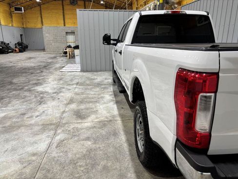Used 2019 Ford F250 XL w/ Power Equipment Group AWD/4WD image 9