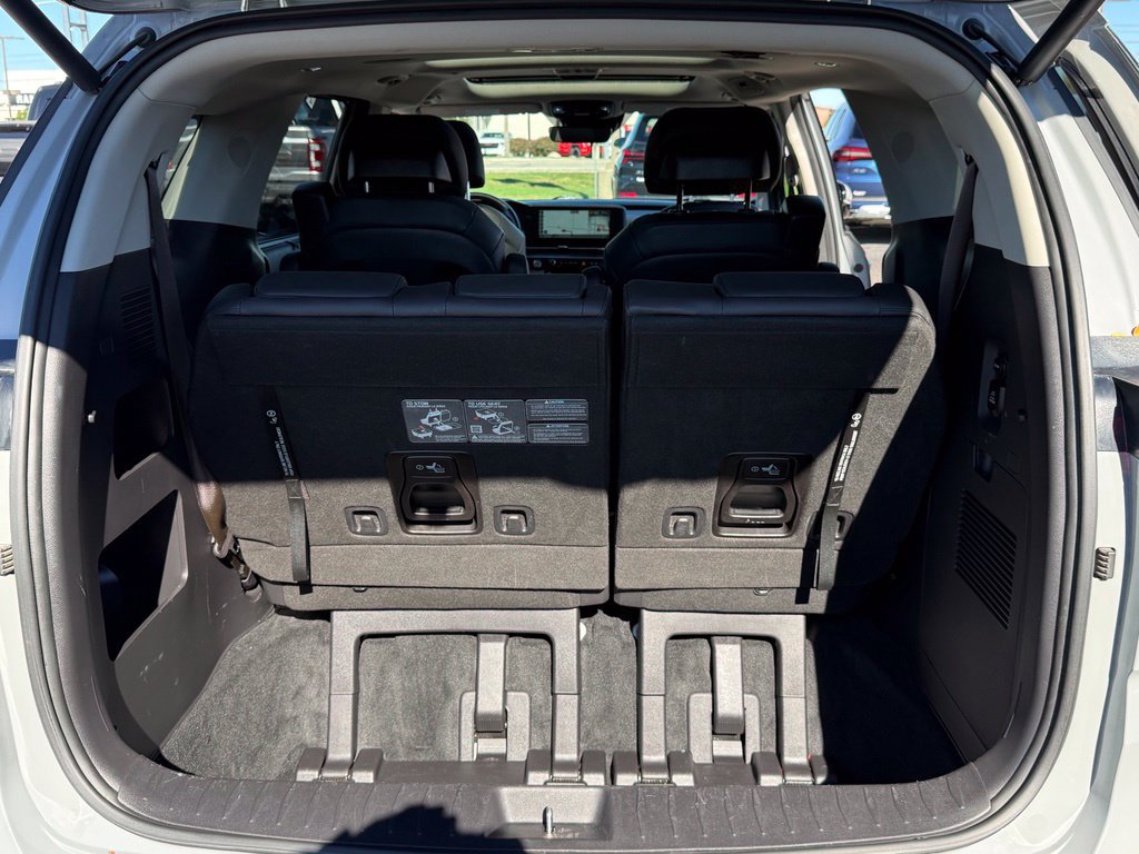 Used 2024 Kia Carnival SX Prestige FWD image 21