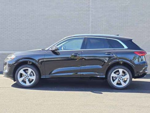 Used 2025 Audi Q5 Premium Plus w/ Premium Plus image 23