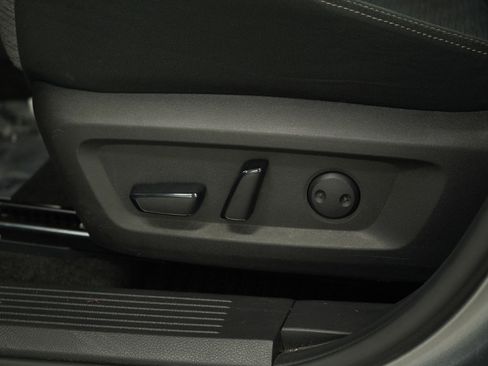 Used 2022 Nissan Rogue SV image 28