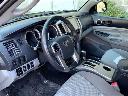 Used 2013 Toyota Tacoma 4x4 Double Cab w/ SR5 Pkg image 18