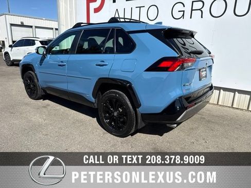 Used 2022 Toyota RAV4 SE w/ Convenience Package AWD/4WD image 6