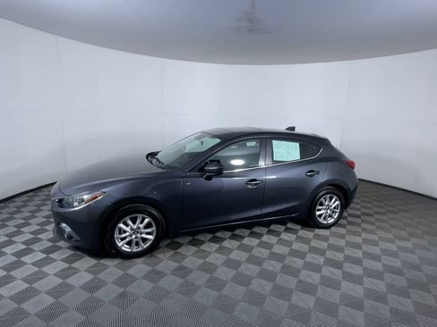 Used 2015 MAZDA MAZDA3 i Touring w/ Technology Package image 4