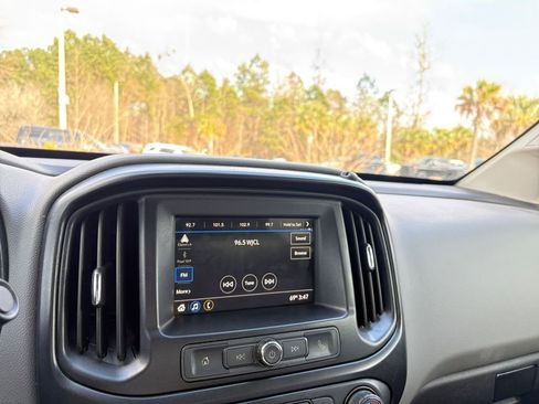 Used 2019 Chevrolet Colorado W/T w/ WT Convenience Package image 21