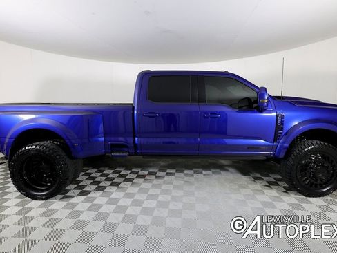 Used 2026 Ford F450 Platinum w/ FX4 Off-Road Package image 4