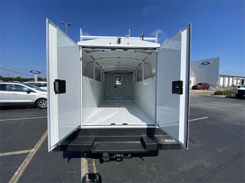 New 2026 Ford E-350 and Econoline 350 Super Duty w/ Power Equipment Group RWD image 29