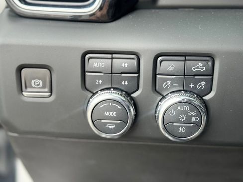 Used 2023 GMC Sierra 1500 Denali AWD/4WD image 20