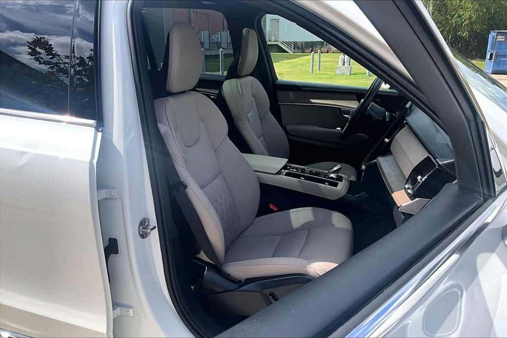 Used 2026 Volvo XC90 B6 Plus AWD/4WD image 10