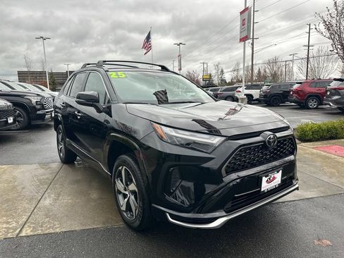 Certified 2025 Toyota RAV4 SE AWD/4WD image 7
