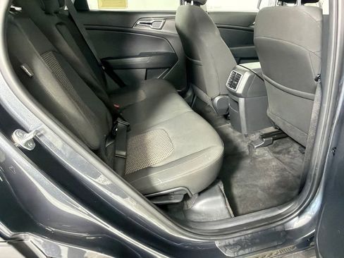 Used 2025 Kia Sportage LX image 15