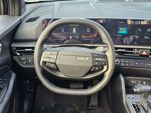 New 2026 Kia Sportage X-Line w/ X-Line Premium Package AWD/4WD image 16