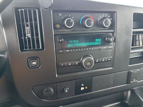 Used 2016 GMC Savana 2500 Work Van image 21