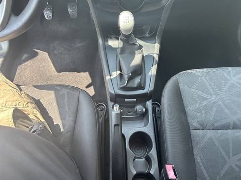 Used 2013 Ford Fiesta SE FWD image 7