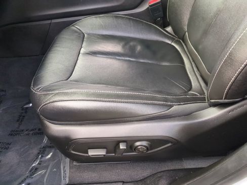 Used 2022 Jeep Grand Cherokee Limited 4xe image 16