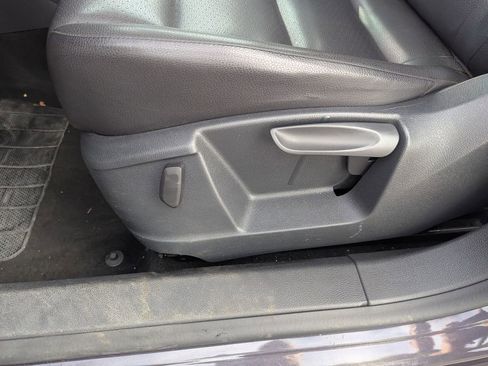 Used 2016 Volkswagen Tiguan S image 26