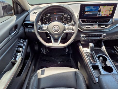Certified 2024 Nissan Altima 2.5 SR w/ SR Premium Package FWD image 13
